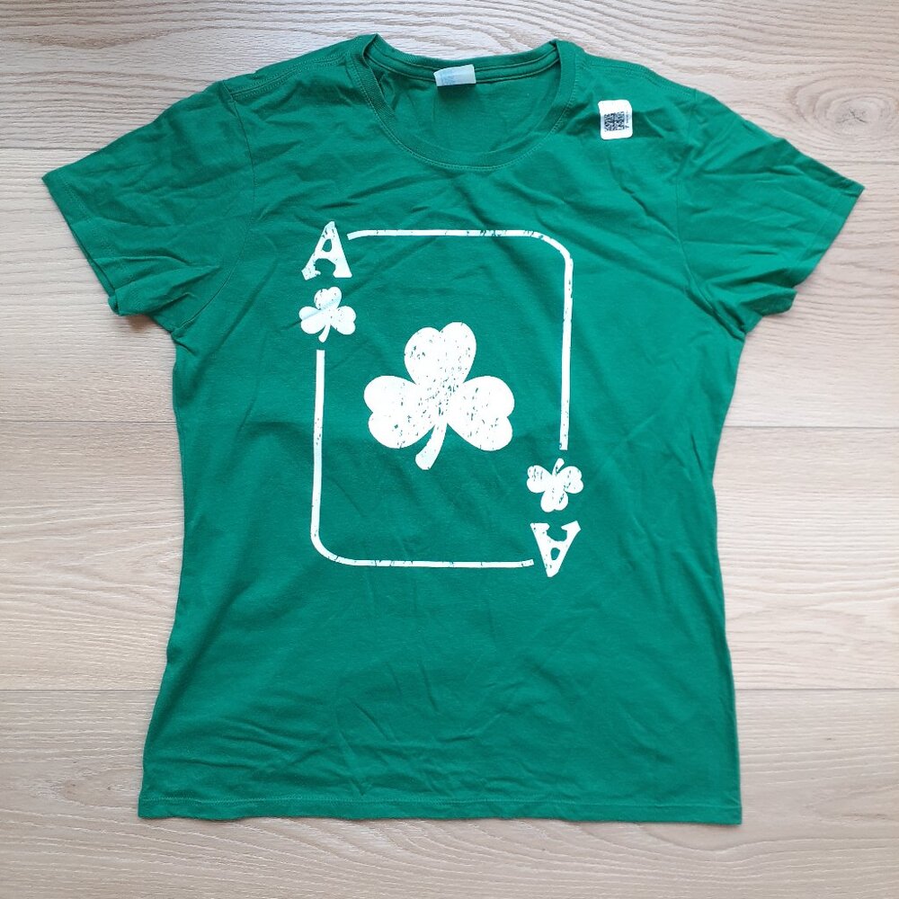 Ace of Shamrocks St. Patrick's Day - New Women's Medium Kelly Green T-Shirt